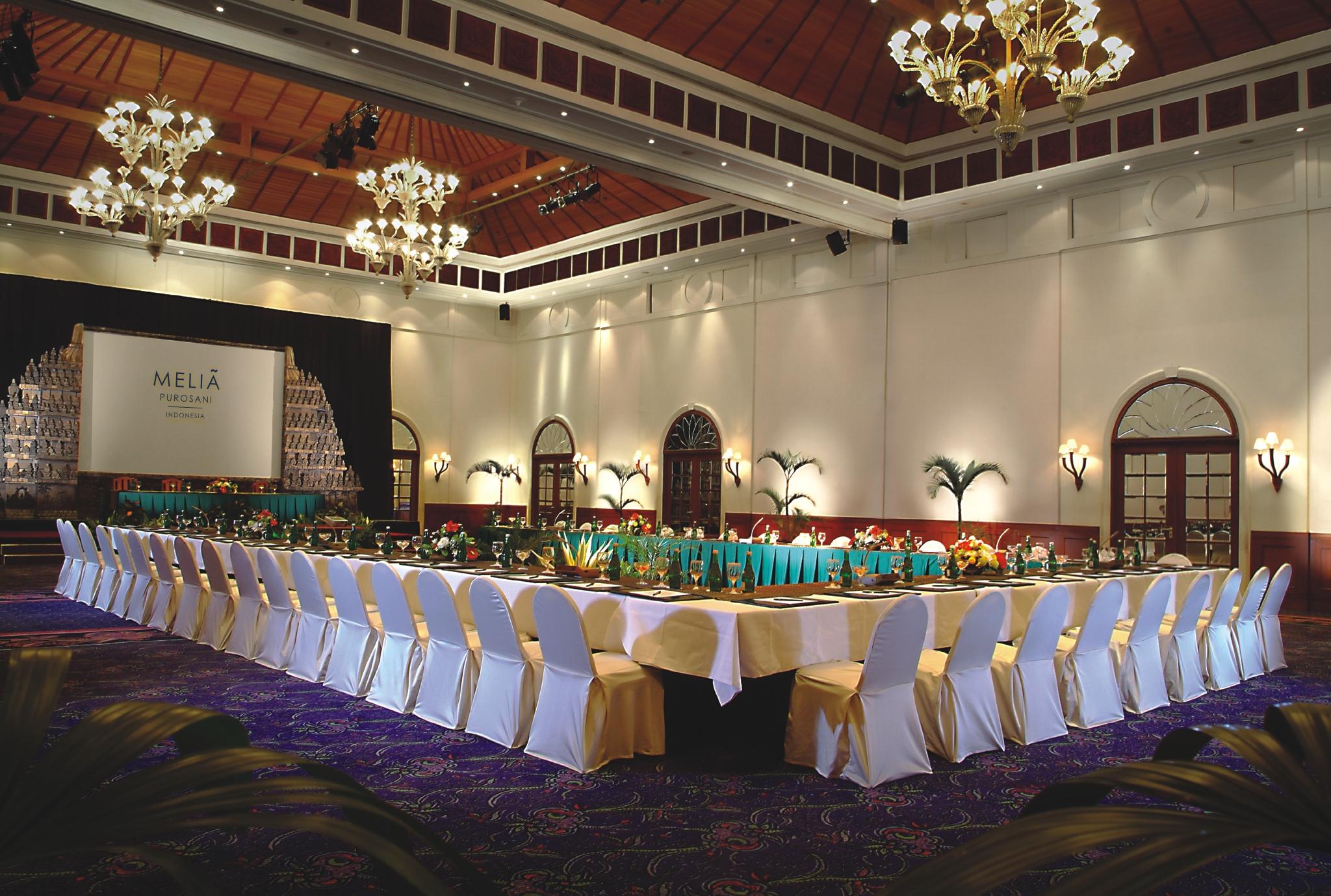 Melia Purosani Yogyakarta Hotel Restaurant billede